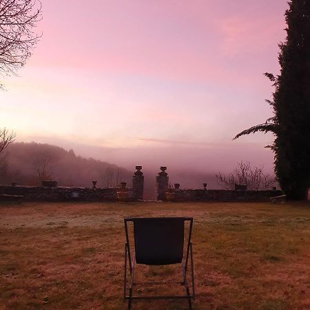 Les Pierres Lotoises - Chambre Dhotes Le Pigeonnier Reilhaguet Exterior foto