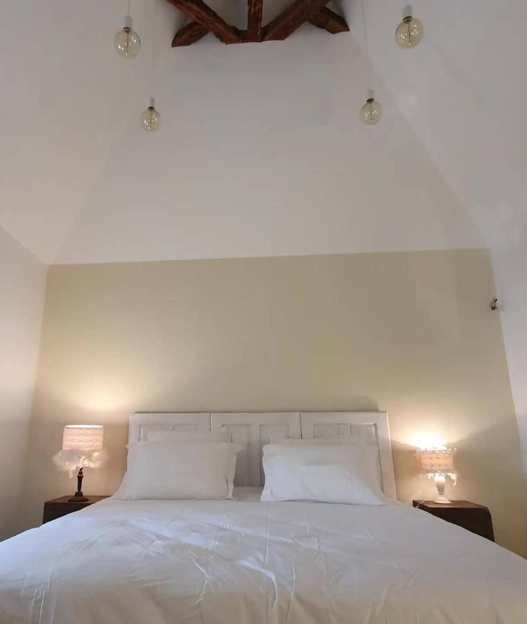 Les Pierres Lotoises - Chambre Dhotes Le Pigeonnier Reilhaguet Exterior foto